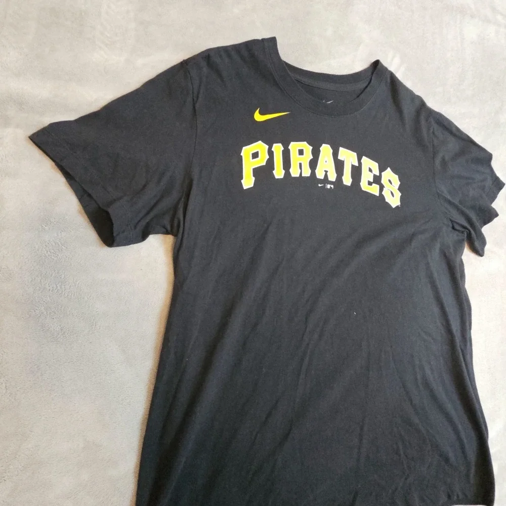 Nike PITTSBURGH PIRATES Black Nike T Shirt Size L Hayes #13 MLB‎ Baseball